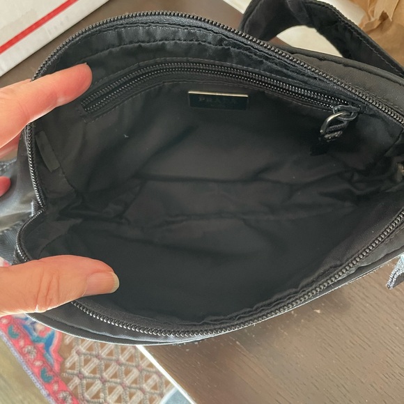 Awes “Prada” Belt Bag - Picture 9 of 15
